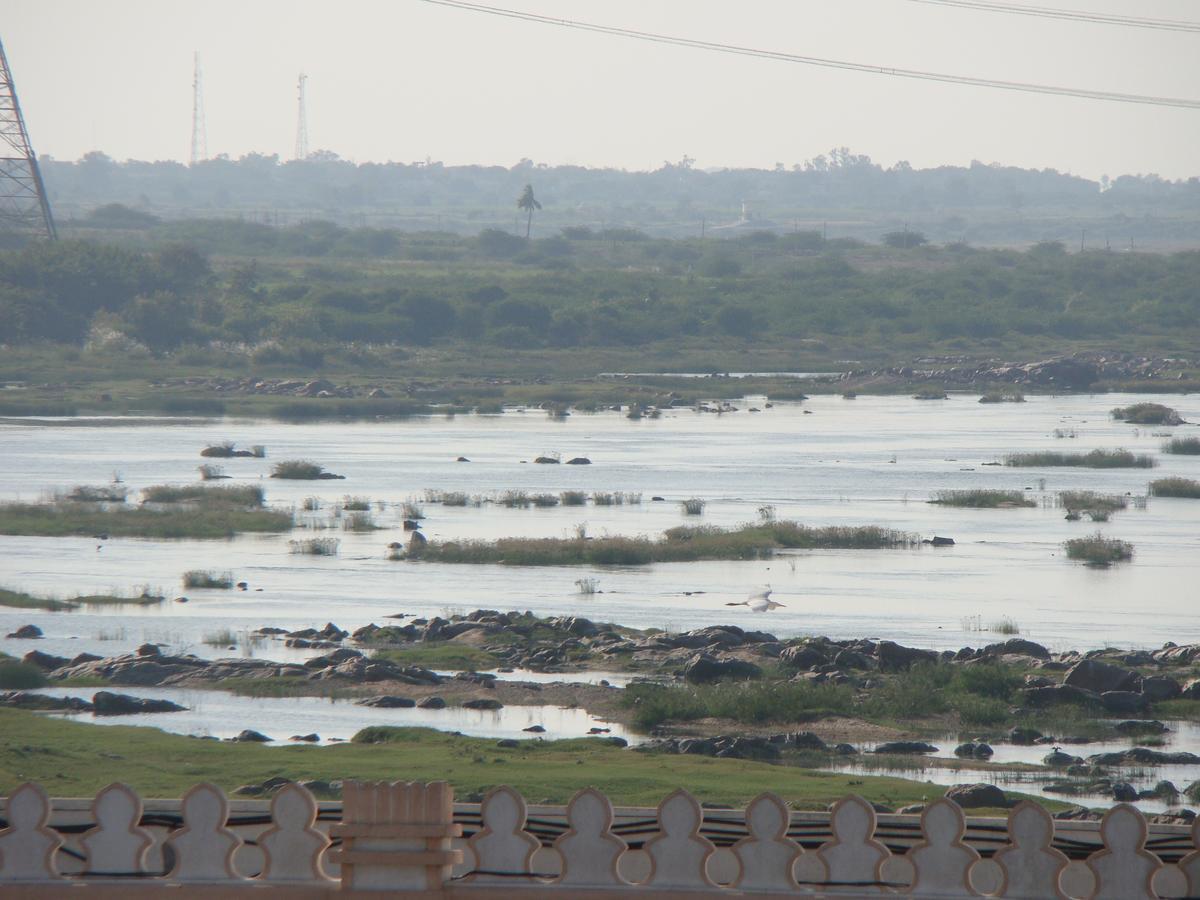 Mādhavaram Sreeniketanam Lodge المظهر الخارجي الصورة