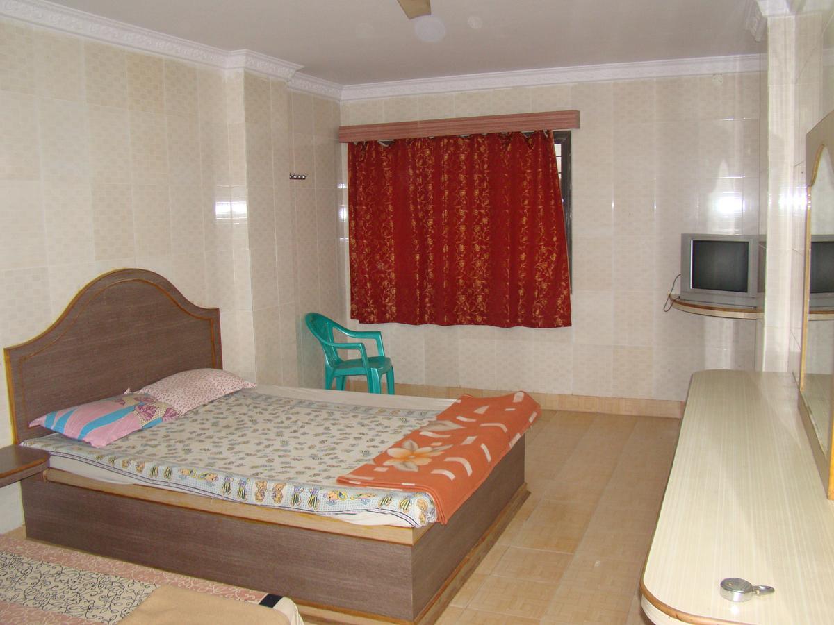 Mādhavaram Sreeniketanam Lodge المظهر الخارجي الصورة