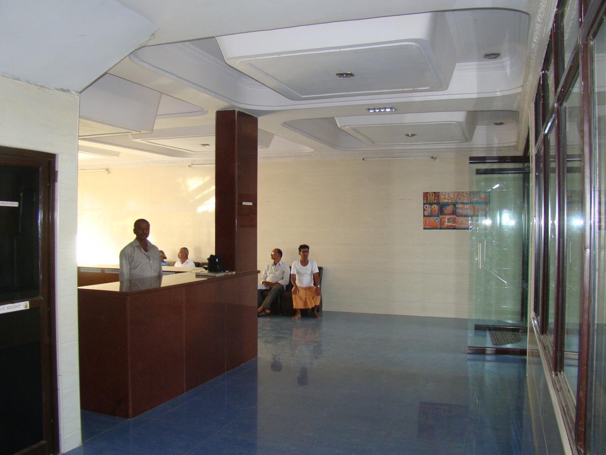 Mādhavaram Sreeniketanam Lodge المظهر الخارجي الصورة